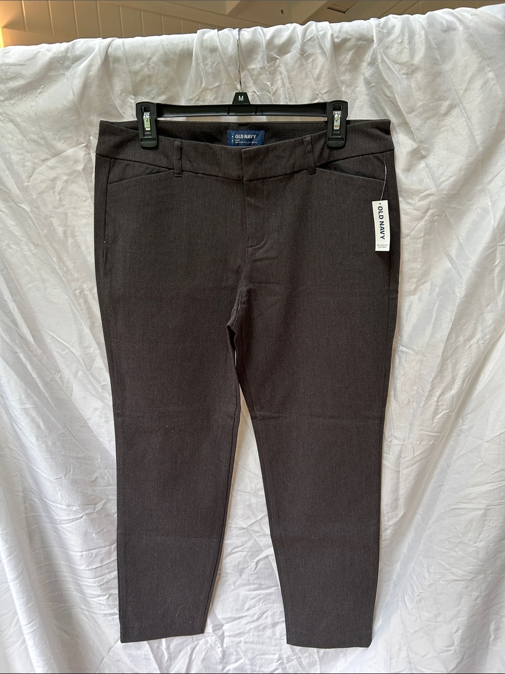 NWT Old Navy Womens Charcoal Pixie Ankle Pants Size 12